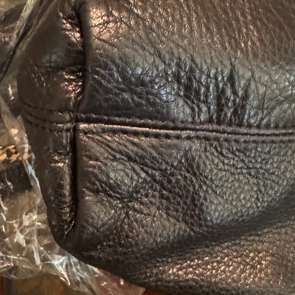 Micheal Kors black leather 2 way purse - Picture 14 of 16
